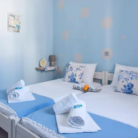 펜션 Port View House 파라스포로