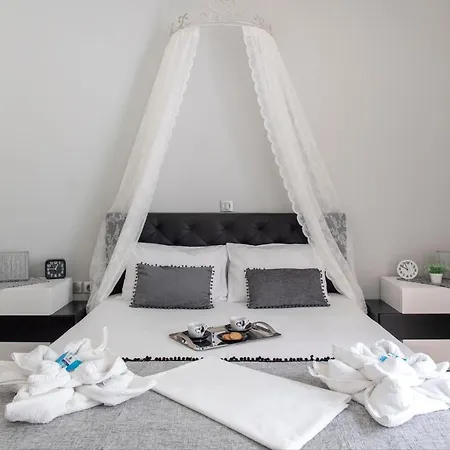 Port View House * 파라스포로