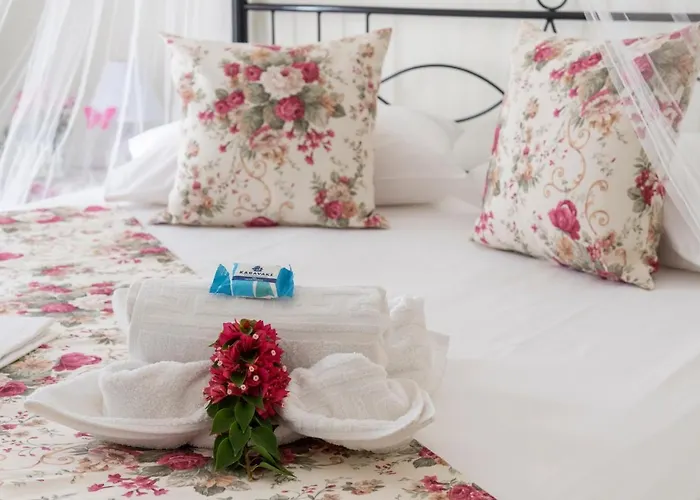 Port View House * Parasporos