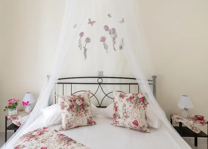 Port View House Parasporos