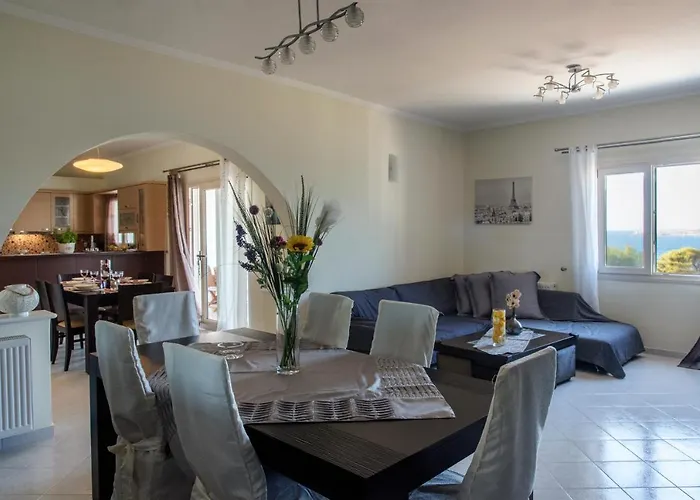 Port View House Parasporos